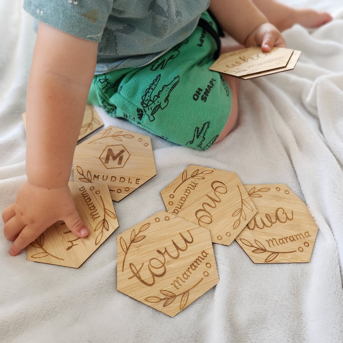 Te Reo Maori Newborn Milestone Tiles