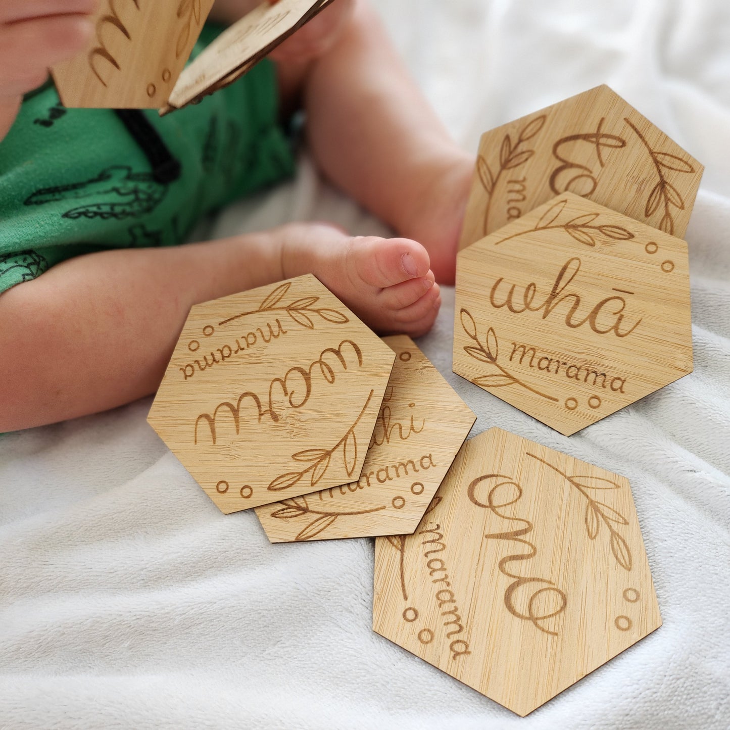 Te Reo Maori Newborn Milestone Tiles