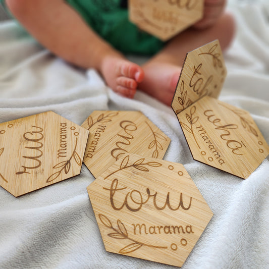 Te Reo Maori Newborn Milestone Tiles