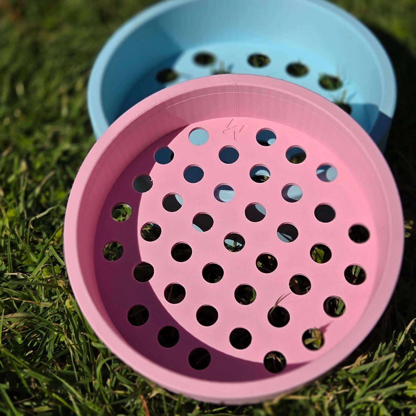 Shaker Tray Set