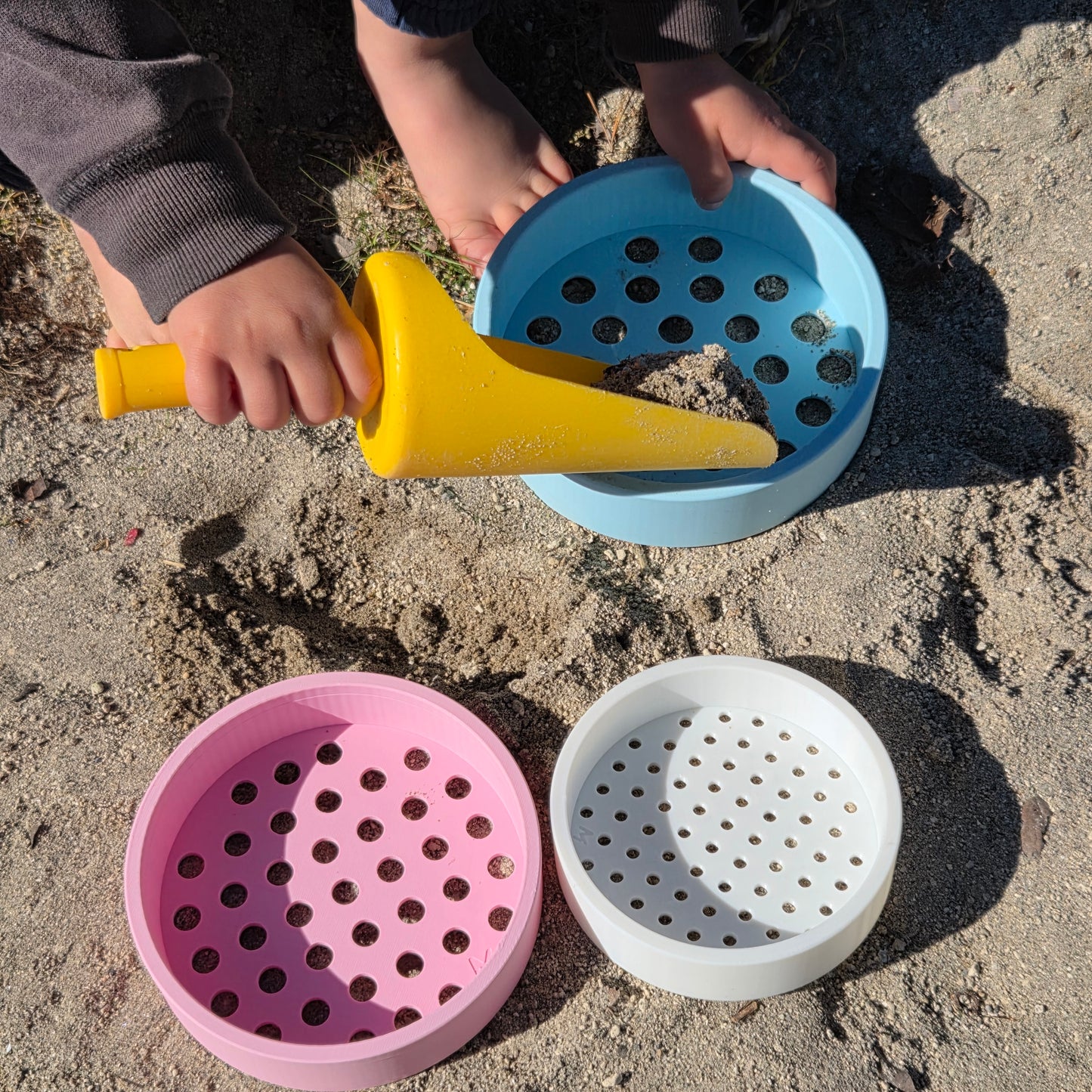 Shaker Tray Set