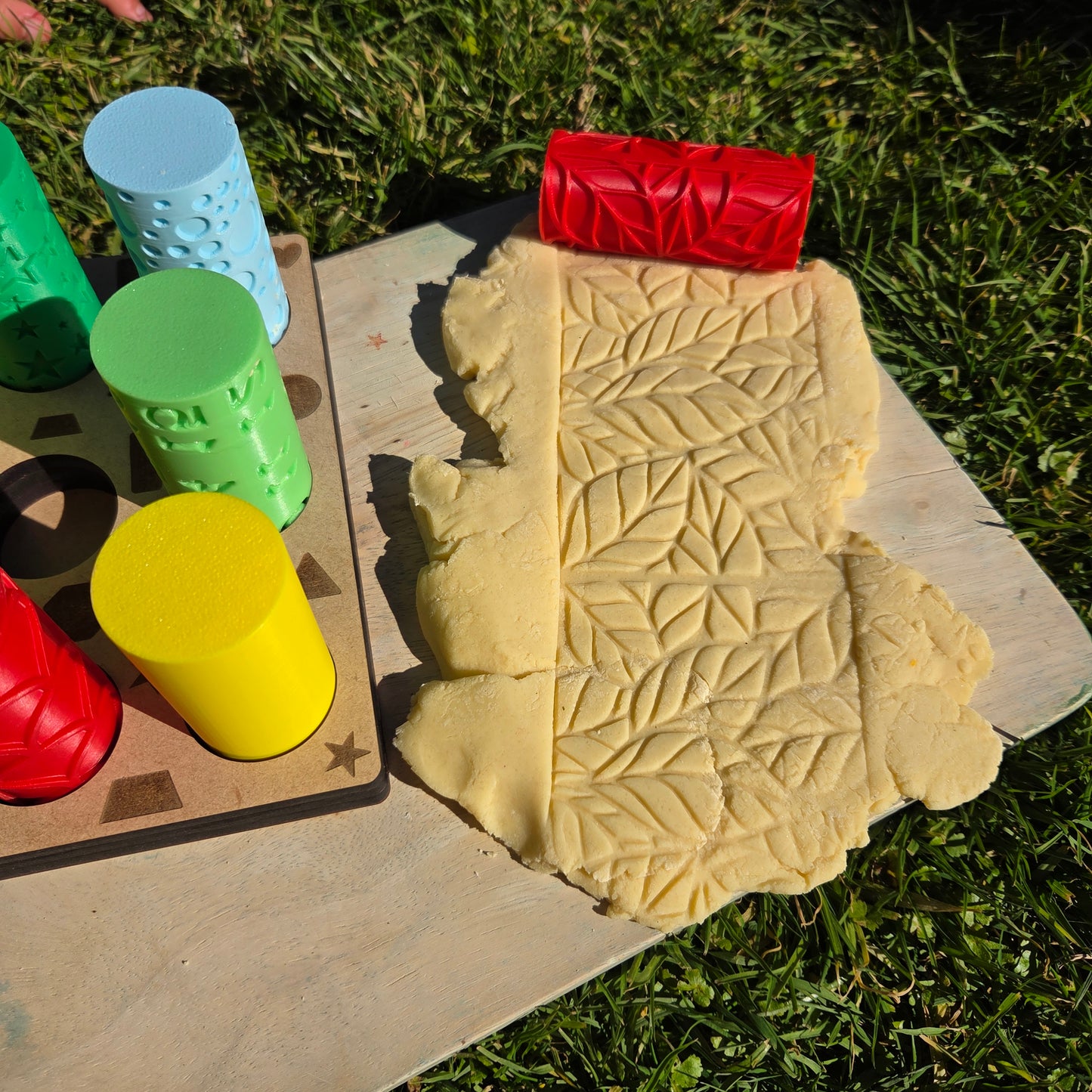 Leaf Pattern Playdough Roller