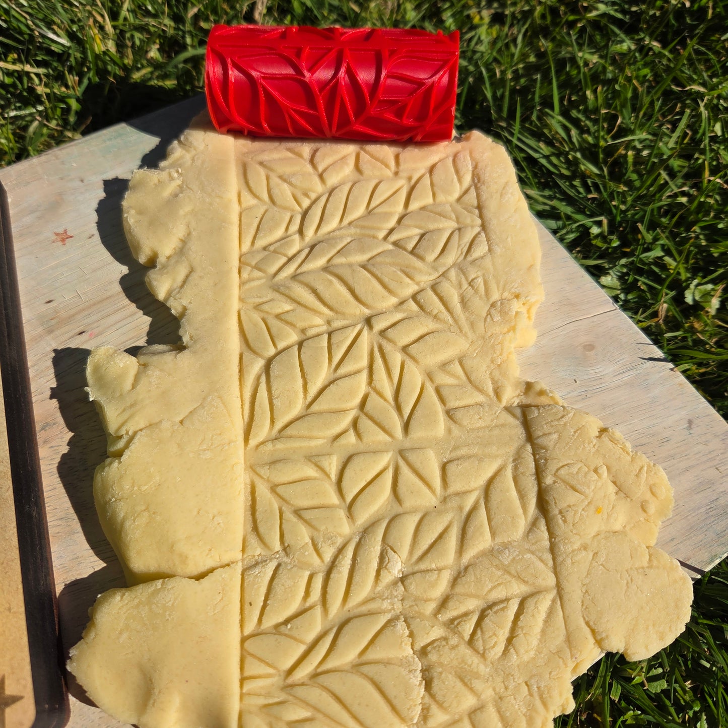 Leaf Pattern Playdough Roller
